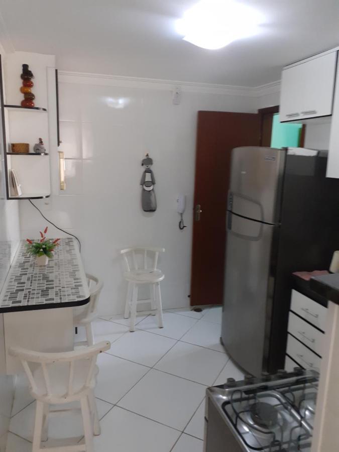 Apartamento Com Estacionamento, Telas Nas Varandas 阿拉亚尔-杜卡布 外观 照片